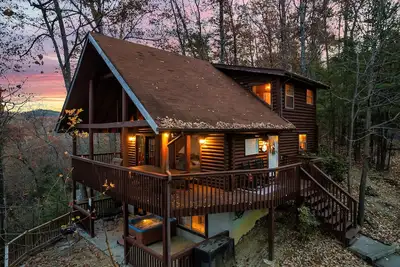 Image de Secluded Cabin with Mountain Views! Prime Location