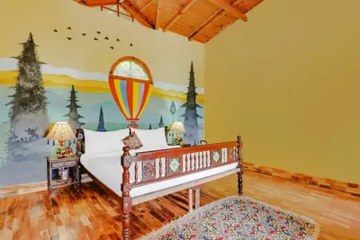 Image de Balloon Room, Arthouse
