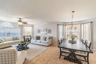 Image de Disney! Gorgeous, New, 3 Br/2ba Home, Htd Pool, Slps 6, Patio, No Steps!