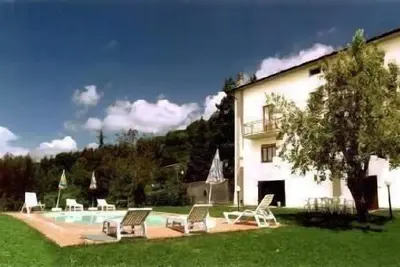 Image de Appartement de vacances Santa Fiora pour 1 - 6 personnes avec 3 chambres à coucher - Ferme