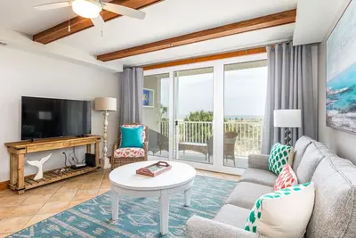 Image de Ocean Song 314 | Pet Friendly, Oceanfront Condo!