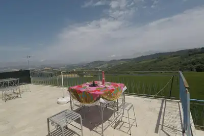 Image de Hillside apartment with sea view.