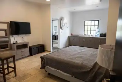 Image de 11 Grande Suite pour 4 Personnes avec Facture