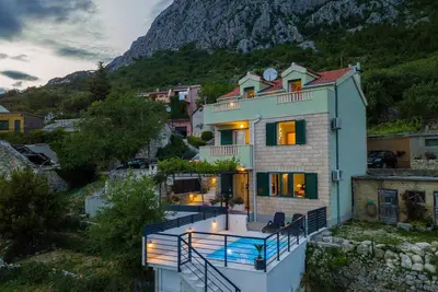 Image de Location avec piscine privée à Veliko Brdo