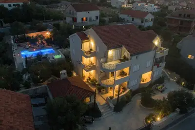 Image de Maison de vacances Murter (Ort) pour 1 - 22 personnes avec 11 chambres à coucher - Logement de vacan