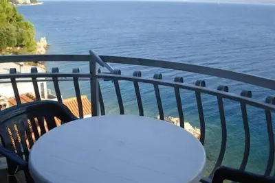 Image de Appartement de vacances Omiš pour 1 - 12 personnes avec 3 chambres à coucher - Logement de vacances