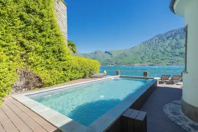 Image de Villa Bianca - Front Lake Pool