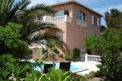 Image de Appartement de vacances pour 4 personnes env. 43 qmà Saint-Raphaël-Agay, Provence-Alpes-Côte d'Azur (Côte d'Azur)