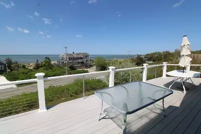 Expansive 5br Custom Home - Short Stroll to Mants Beach (2185)