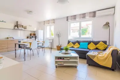 Image de Appartement de vacances pour 6 personnes env. 88 qmà Pula, Istrie (Istrische Riviera)