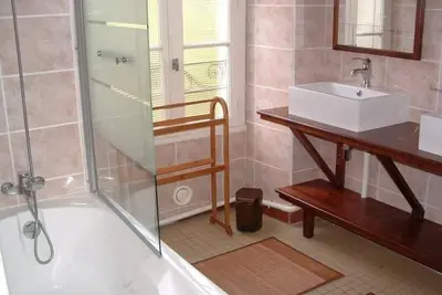 Image de Appartement avec terrasse privée  sur la rivière