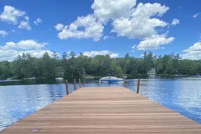 Image de Cozy Lakeside Retreat Minutes From Mt. Sunapee