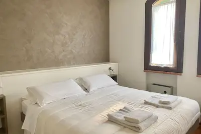 Image de Appartement de vacances pour 4 personnes env. 50 qmà Sirmione-Colombare, Lac de Garde (Rive sud du lac de Garde)