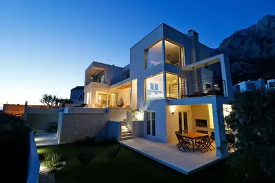 Image de Maison de vacances Makarska pour 1 - 8 personnes avec 4 chambres à coucher - Maison de vacances