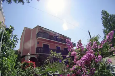 Image de Appartement de vacances Punat pour 4 - 9 personnes avec 3 chambres à coucher - Maison mitoyenne