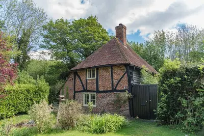 Image de Walnut Tree Cottage - romantic cottage by Bloom Stays in the beautiful Kent countryside