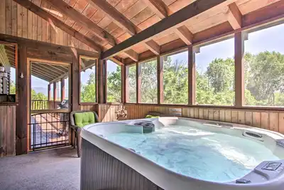 Image de Idyllic Sevierville Cabin: Deck + Smoky Mtn View!