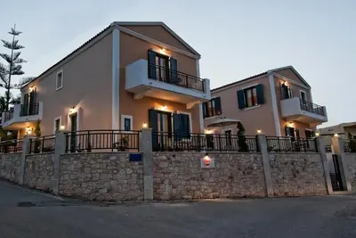 Image de Maison de vacances Roumeli pour 2 - 6 personnes avec 4 chambres à coucher - Maison de vacances