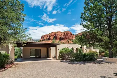 Image de Spacious Home with a Casita, Private Setting w/ Red Rock Views - Pine - S007