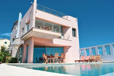 Image de Diamond Sea View Artemida near to the Airport
