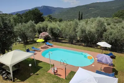Image de Appartement de vacances Santa Fiora pour 1 - 6 personnes avec 3 chambres à coucher - Ferme