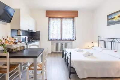 Image de Appartement de vacances pour 4 personnes env. 32 qmà Monzambano, Lac de Garde (Rive sud du lac de Garde)