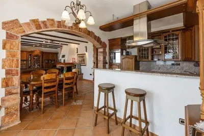 Image de Appartement de vacances pour 6 personnes  + 3 enfants env. 170 qmà Duće-Rogač, Dalmatie (Centre de la Dalmatie)