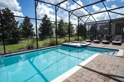 Image de Private Resort-Style Villa: Theater & Lazy River