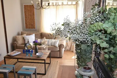 Image de Cozy and Bright Apartment 50m from the beach