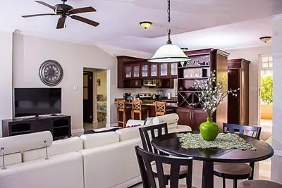 Image de Seaside Condo 3 @ Whispering Seas