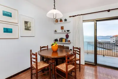 Image de Agréable appartement pour 6 personnes avec Wifi, Tv et balcon