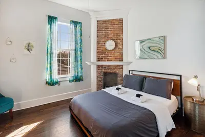 Image de Great place for birthday weekends & traveling with friends ★ Starland District