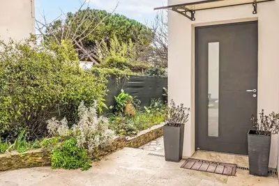 Image de Belle maison de vacances privée pour 4 personnes avec climatisation, Wifi, Tv, terrasse et parking