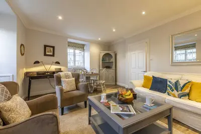 Image de Circus Heights - top floor Georgian elegance