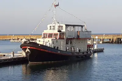 Image de Sleep on a comfortable heritage boat