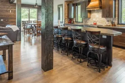 Image de Suncadia 5 Bdrm Home with Hot Tub Overlooking Golf Course