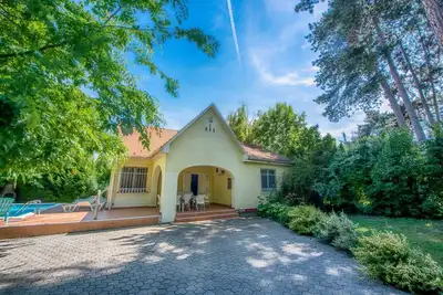 Image de Maison de vacances Siófok pour 1 - 7 personnes avec 3 chambres à coucher - Maison de vacances