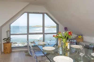 Image de The Penthouse Fistral Beach - an apartment overlooking Fistral Beach sleeping six