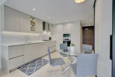 Image de Moderne 1 lit, avec une vue exceptionnelle