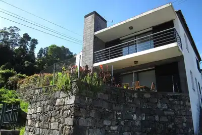 Image de Maison de vacances Furnas pour 2 - 5 personnes avec 2 chambres à coucher - Maison jumelée