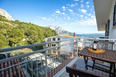 Image de Appartement de vacances Omiš pour 1 - 4 personnes avec 1 chambre à coucher - Maison de vacances