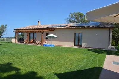 Image de \"Villa Jenny \" with swimming pool and Wi-Fi