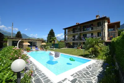 Image de Maison de vacances Colico pour 1 - 12 personnes avec 4 chambres à coucher - Maison de vacances