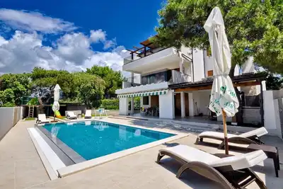 Image de Maison de vacances Ražanj pour 1 - 10 personnes avec 5 chambres à coucher - Maison de vacances
