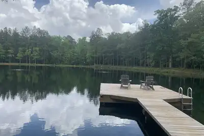 Image de Private, Relaxing Waterfront Getaway! 3br/2ba House! Modern Amenities!