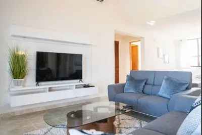 Image de Luxury 4 Bedroom Ph at Solarea Beach Resort
