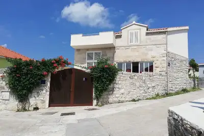 Image de Maison de vacances Sumartin pour 3 - 8 personnes avec 3 chambres à coucher - Maison mitoyenne