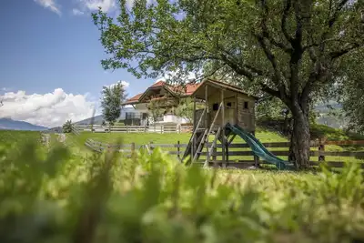 Image de Appartement de vacances moderne \"Oberplunerhof - Kronplatz\" avec Wi-Fi et balcon