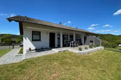 Image de Maison de vacances Vöhl pour 1 - 4 personnes avec 2 chambres à coucher - Maison jumelée