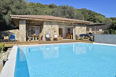 Image de Splendid two bedroom villa with heated swimming pool